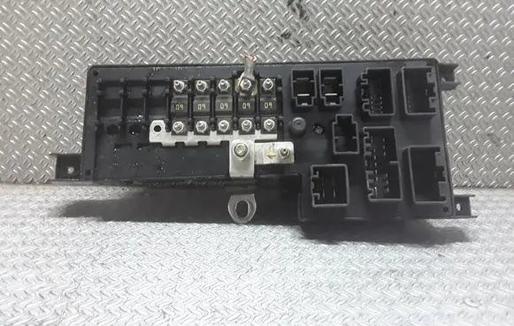 Volvo S60 Fuse module 518828009