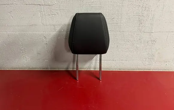 BMW X1 U11 Front seat headrest 