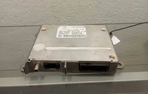 Mercedes-Benz E W211 Bluetooth control unit module A2118201485 DM20004786 00E00C503010