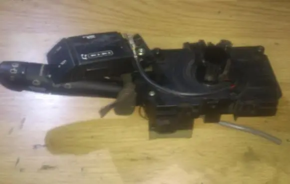 Renault Laguna I Wiper control stalk 7700411793