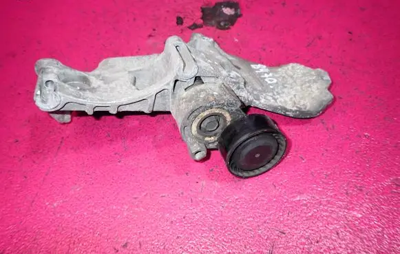 Renault Megane III Generator/alternator bracket 8200669495