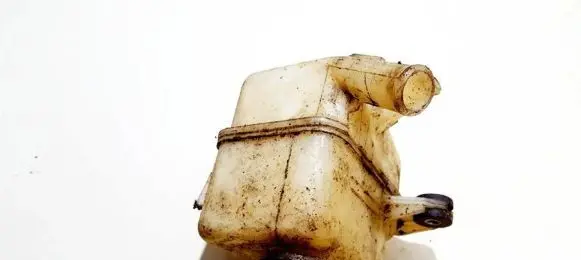 Mazda 323 Power steering fluid tank/reservoir