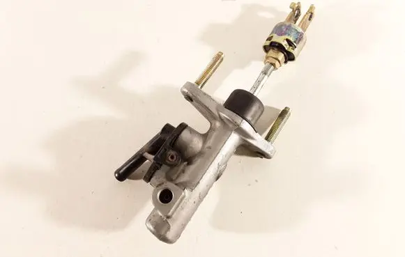 Toyota Yaris Clutch master cylinder