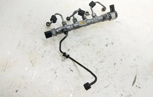 Skoda Octavia Mk3 (5E) Fuel main line pipe 04L130089F 15051108603 04L906054
