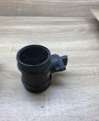 Opel Vectra B Mass air flow meter 0281002180