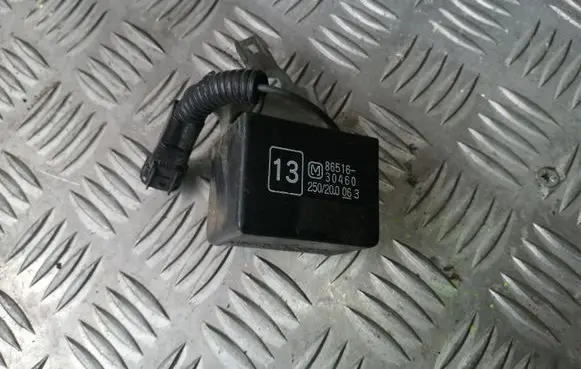 Lexus GS 300 350 430 450H Sensor 8651630460