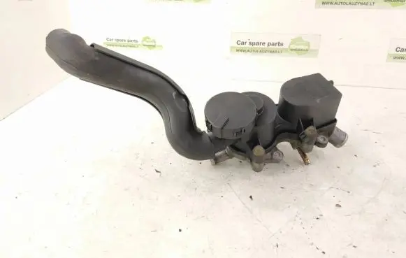 Mercedes-Benz B W245 Breather valve 6400101162 A6400101162