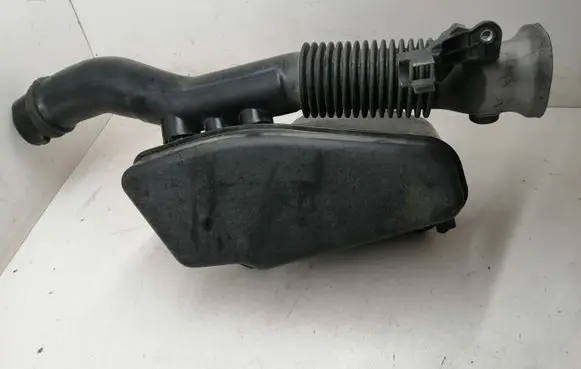 Toyota Prius (XW30) Intake resonator 1775037010