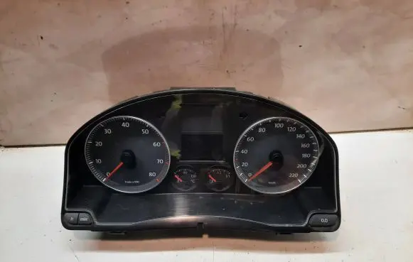 Volkswagen Golf V Speedometer (instrument cluster) 1K0920853F V0003000 VWZ7Z0F7035319