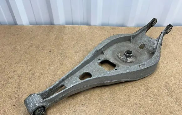 BMW 3 E46 Rear control arm 33326781626 6781626 33321094890