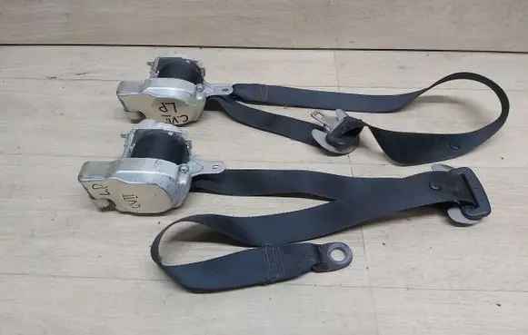 Toyota Corolla Verso E121 Set of seat belts CVIIPASLP