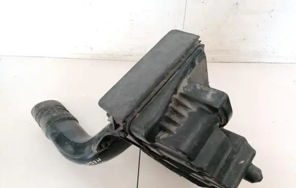 Renault Scenic III - Grand scenic III Air filter box 8200947663 1032331s03
