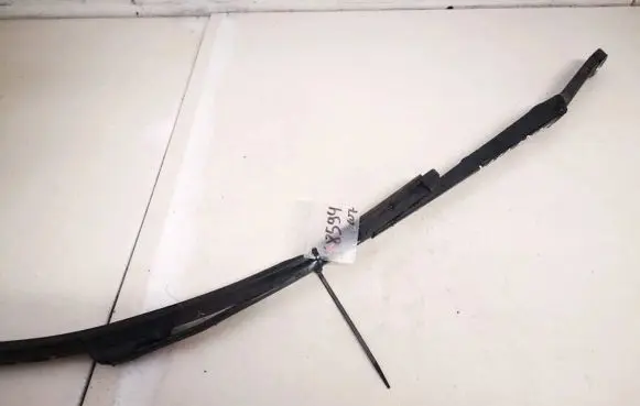 Fiat Punto (188) Front wiper blade arm