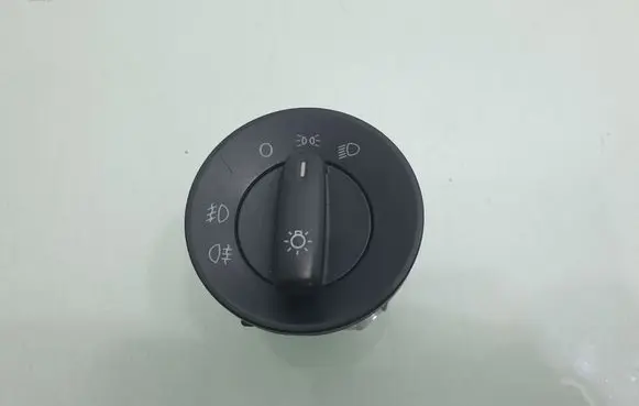 Skoda Octavia Mk2 (1Z) Light switch 1Z0941431K