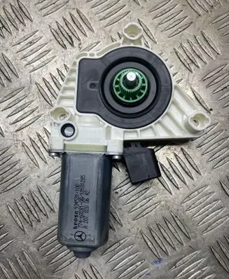 Mercedes-Benz CLS C218 X218 Front door window regulator motor A2078200642 934531100 7746028100