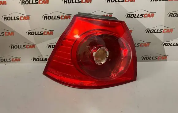 Volkswagen Golf V Rear/tail lights 1K6945095E