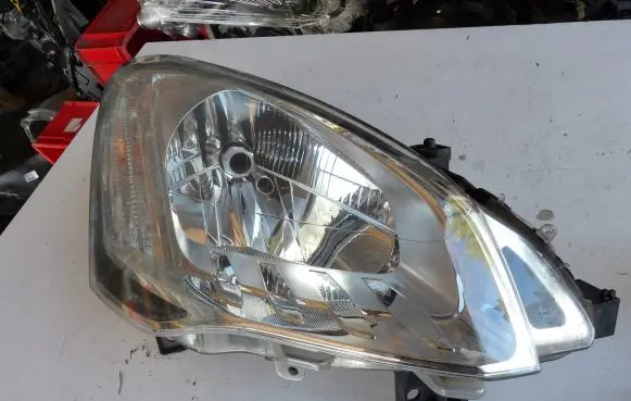 Citroen Berlingo Headlight/headlamp 9806306580