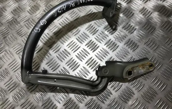 Volkswagen PASSAT B6 Tailgate/trunk/boot hinge