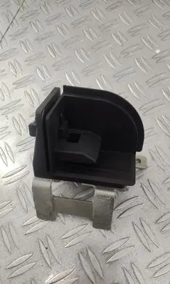 BMW 5 F10 F11 Parcel shelf load cover mount bracket 9168474
