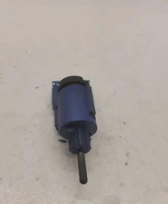 Volkswagen Golf IV Brake pedal sensor switch 1J0927189E