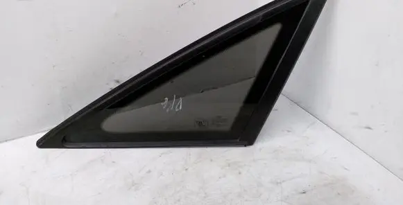 Rear side window