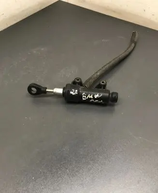 BMW 3 E46 Clutch master cylinder