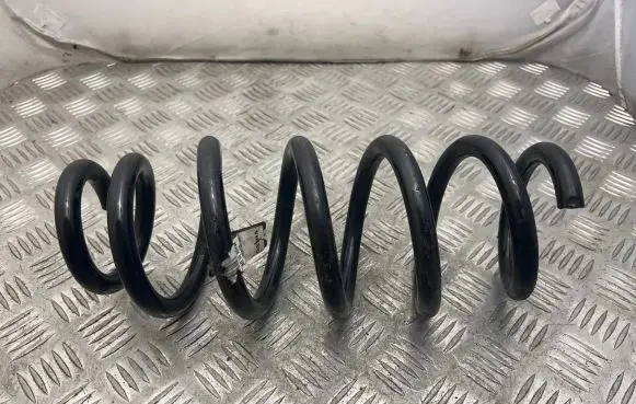 Volvo XC90 Front coil spring 31451301