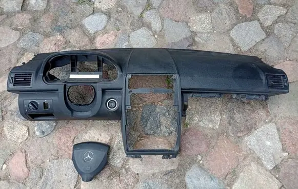 Mercedes-Benz A W169 Dashboard 