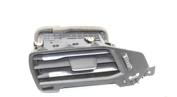 Ford Focus Dashboard air vent grill cover trim JX7B19893