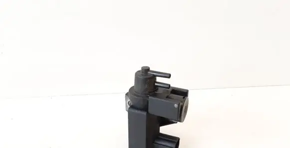 Lexus IS 220D-250-350 Turbo solenoid valve 258190R011