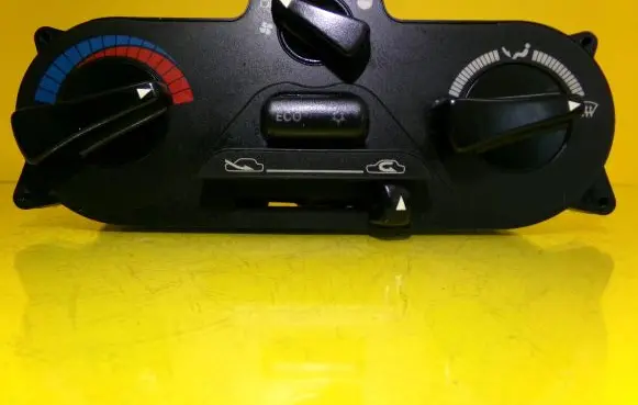 Mitsubishi Carisma Climate control unit 9041704687 MB947678