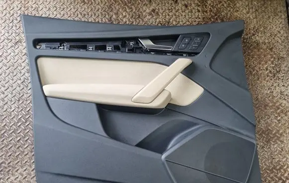 Audi Q5 SQ5 Front door card panel trim
