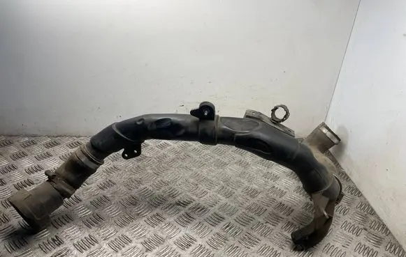 Intercooler hose/pipe