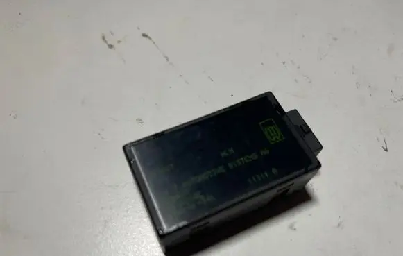 Ford Grand C-MAX Seat heating relay 11002298C