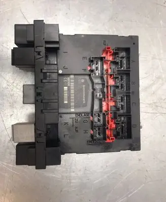 Volkswagen PASSAT B6 Comfort/convenience module 3C8937049