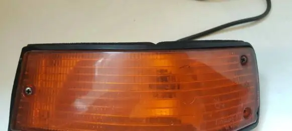 BMW 5 E28 Front indicator light 1373300