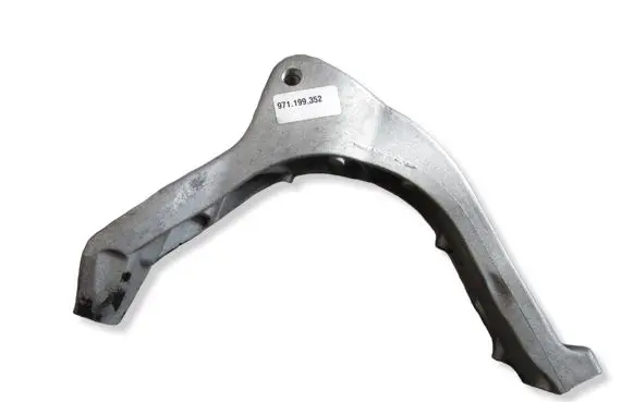 Porsche Panamera (971) Engine mount bracket 971199352