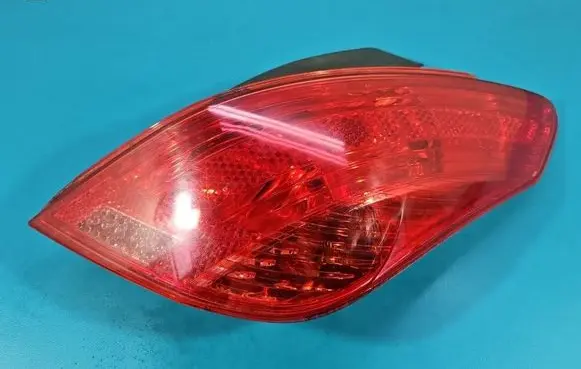 Peugeot 308 Rear/tail lights IMPRK1610642