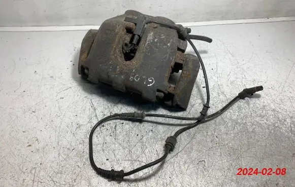 Mercedes-Benz GL X164 Front brake caliper