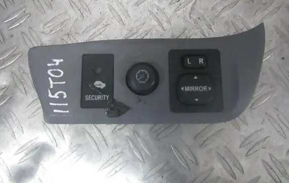 Toyota Yaris Wing mirror switch 183574