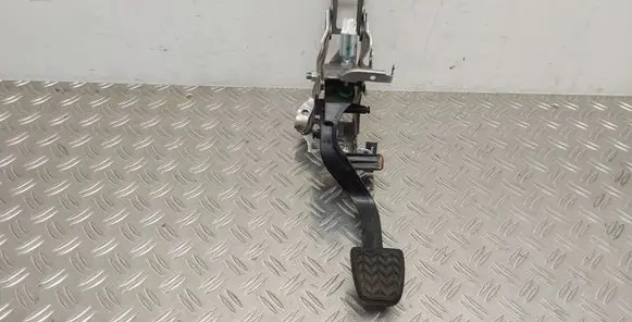 Clutch pedal