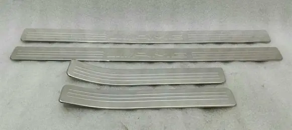 Mercedes-Benz C W204 sill trim set (inner) A2046801735