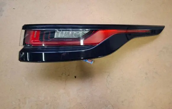 Land Rover Range Rover Velar Rear/tail lights J8A213404AF