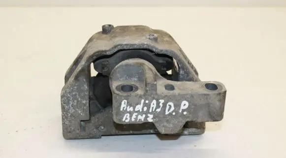 Audi A3 S3 8L Engine mount bracket 1JO199262AP