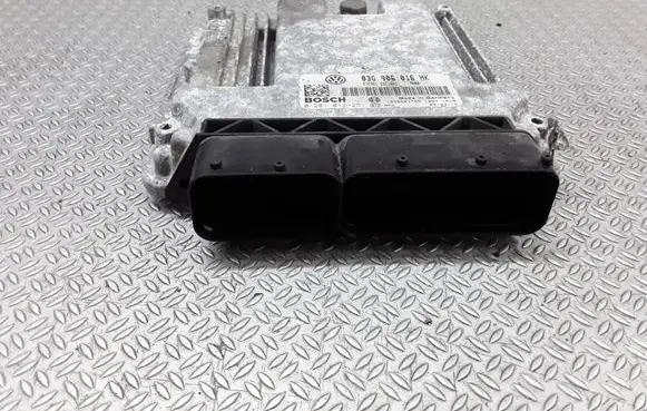 Volkswagen Touran I Engine control unit/module 03G906016HK 0281012251