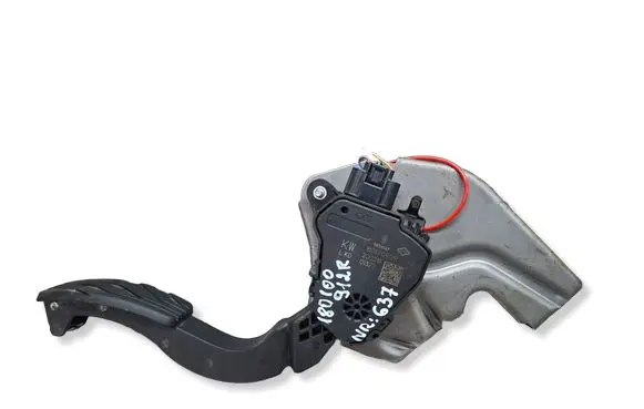 Dacia Sandero III Accelerator throttle pedal S26301637 180100912R