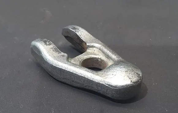 Renault Scenic I Fuel Injector clamp holder