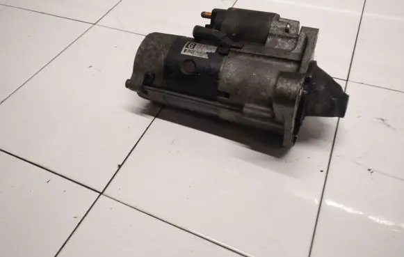 Mazda 5 Starter motor M002T88671