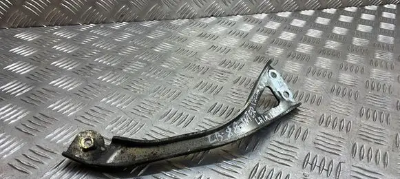 Subaru Forester SJ Intercooler pipe mounting bracket 