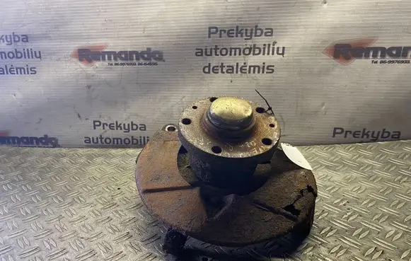 Iveco Daily 35.8 - 9 Front wheel hub